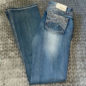 KEYA USA Boot Cut.  Size 32=13